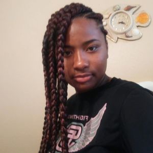 Meet your Posher, Vanessa